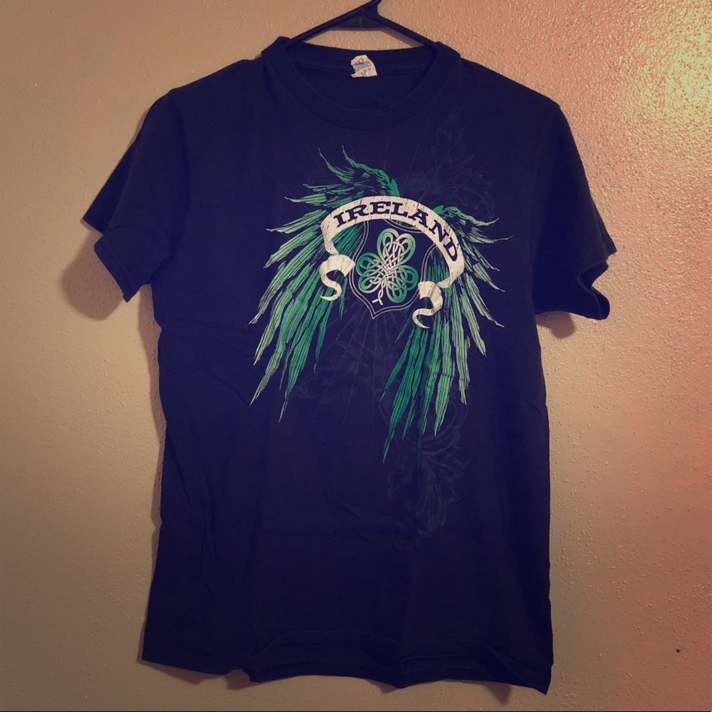 Tee shirt